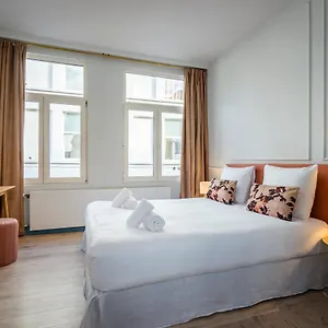 Shway - The Saffron Dress , Antwerpen Belgien
