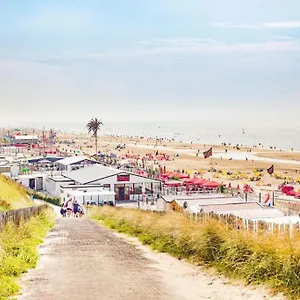 For 2 At The Zandvoort