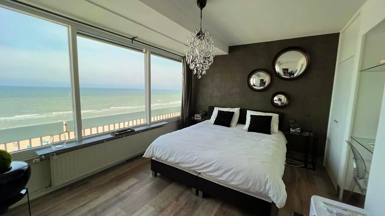 Ocean Breezeapartment: Wakeup 2 Sound Of The Waves Zandvoort Apartment