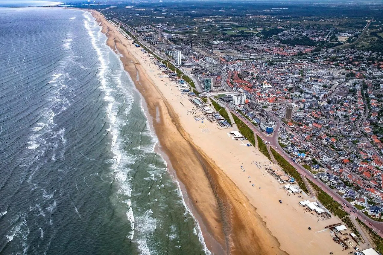 Ocean Breezeapartment: Wakeup 2 Sound Of The Waves Zandvoort Apartment